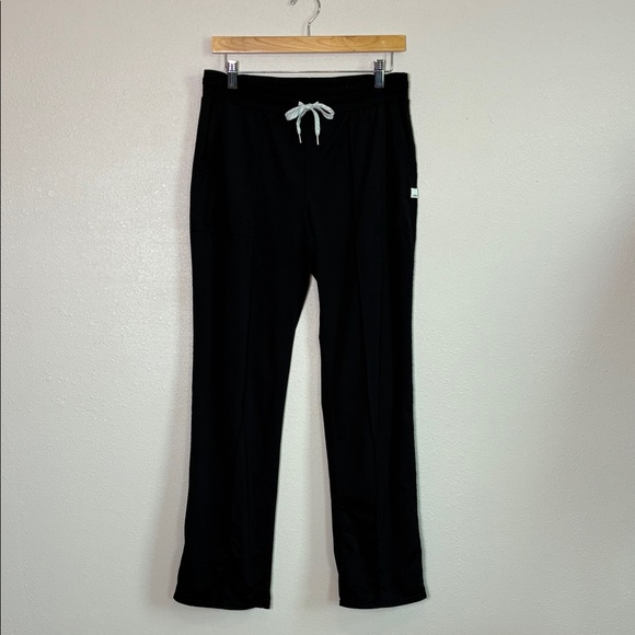 VUORI Women Medium Black Halo Essential Wideleg Track Pants Drawcord Waist - Picture 2 of 14